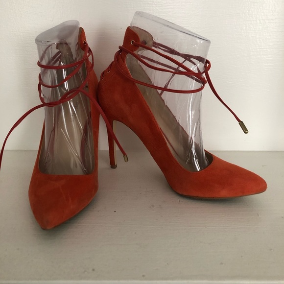 Nine West Amber Orange, real suede pumps, 8 1/2. - Picture 6 of 8